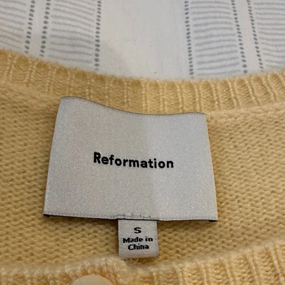 Reformation Clara Cashmere Crew Cardigan in Parmesan. Size Small. - Picture 2 of 7